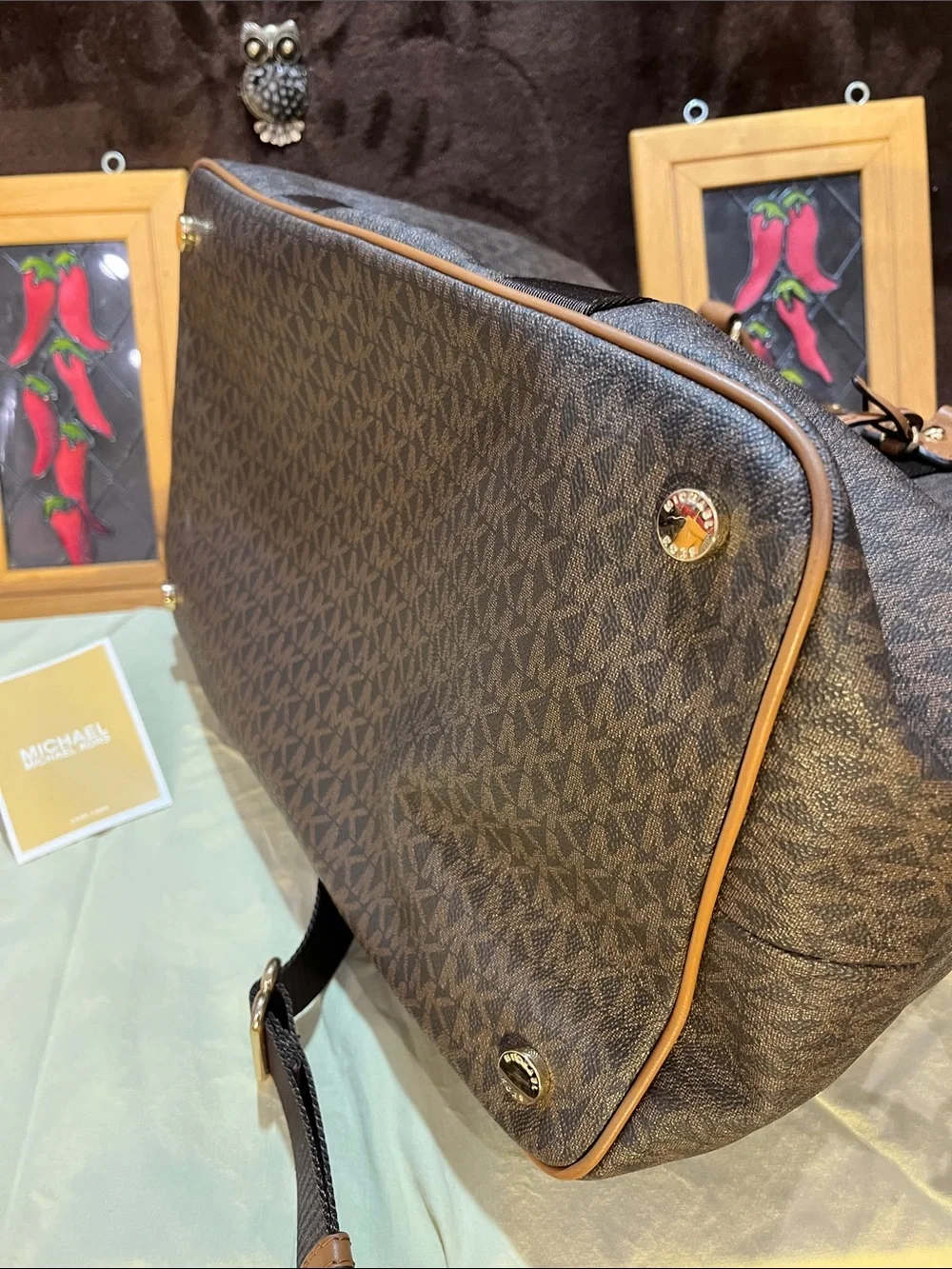 !!BrandNEW!! Michael Kors Brown Logo Satchel with Tan Trim.